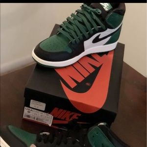 Nike Jordan 1s
